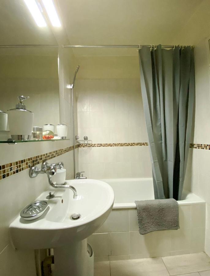 Nouveau ! Cosy 2 Pieces A 10 Min De La Promenade Des ! Homestay *